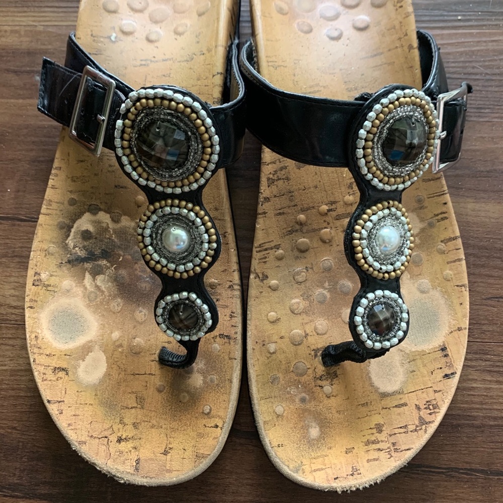 Beaded Vionic Sandals Size 9